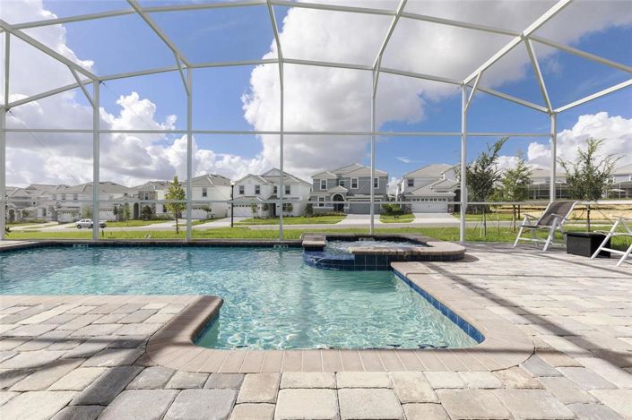 Image No.29-8 Bed Property for sale