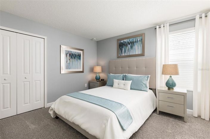 Image No.8-8 Bed Property for sale