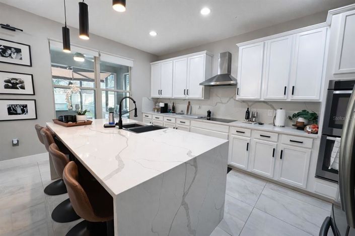 Image No.22-4 Bed Property for sale