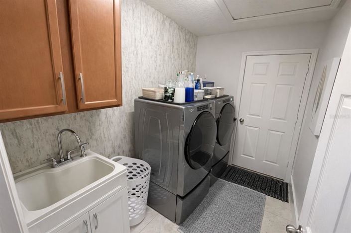 Image No.26-4 Bed Property for sale