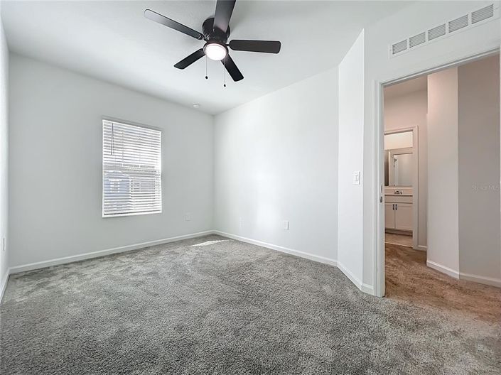 Image No.28-3 Bed Townhouse for sale