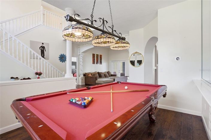 Image No.10-5 Bed Property for sale