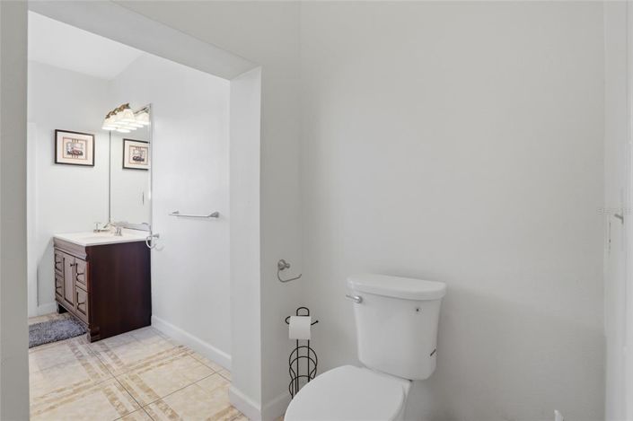 Image No.24-5 Bed Property for sale