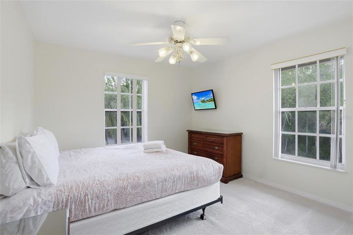 Image No.48-5 Bed Property for sale