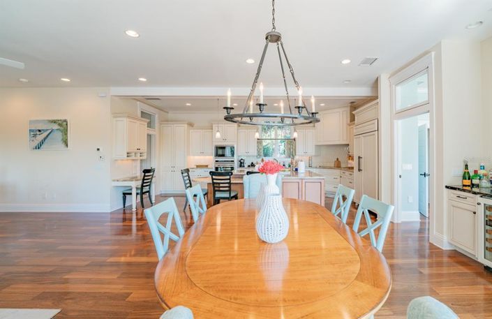 Image No.20-4 Bed Property for sale