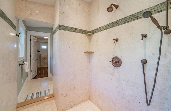 Image No.48-4 Bed Property for sale