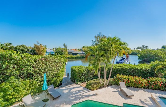 Image No.5-4 Bed Property for sale