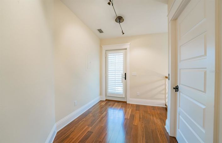 Image No.53-4 Bed Property for sale