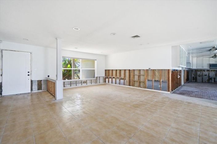 Image No.11-Propriété de 4 chambres à vendre à St. Pete Beach