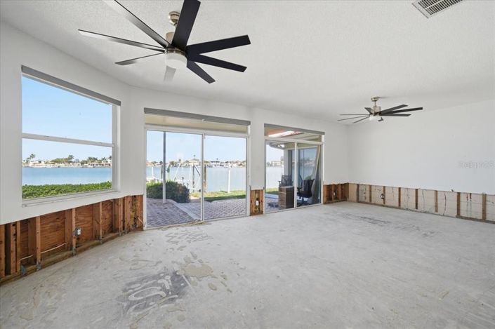 Image No.15-Propriété de 4 chambres à vendre à St. Pete Beach