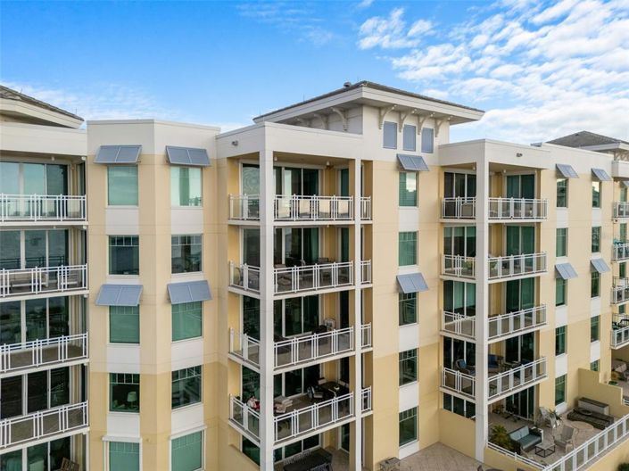 Image No.60-3 Bed Property for sale