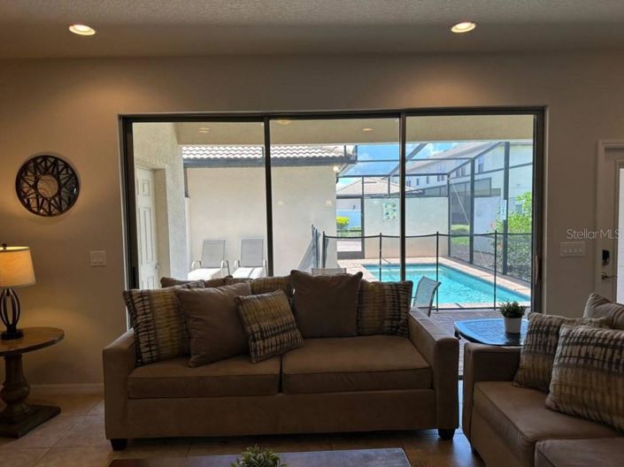 Image No.3-Propriété de 5 chambres à vendre à Kissimmee