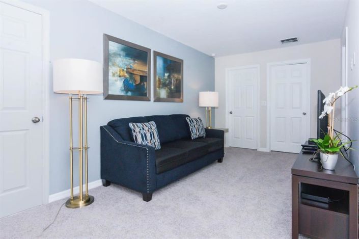 Image No.19-4 Bed Townhouse for sale