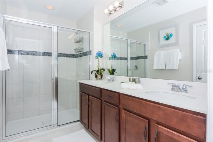 Image No.22-4 Bed Townhouse for sale