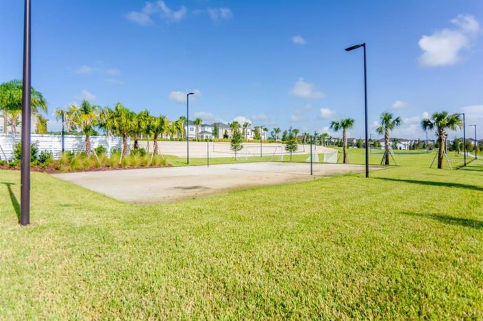 Image No.45-4 Bed Townhouse for sale