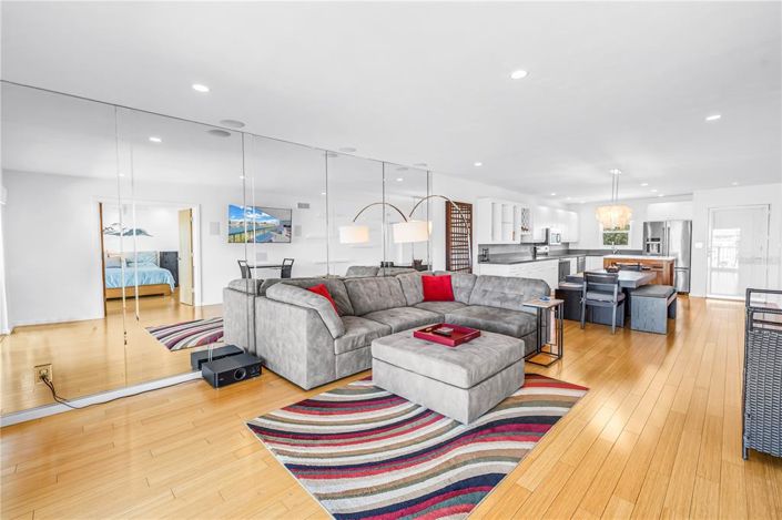 Image No.16-2 Bed Property for sale