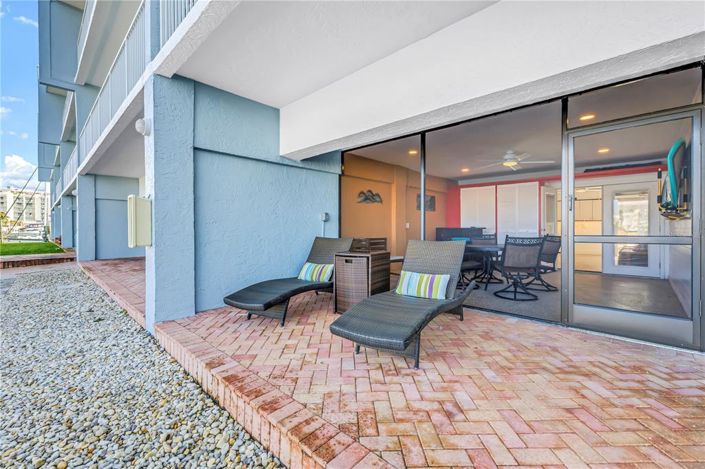 Image No.40-2 Bed Property for sale