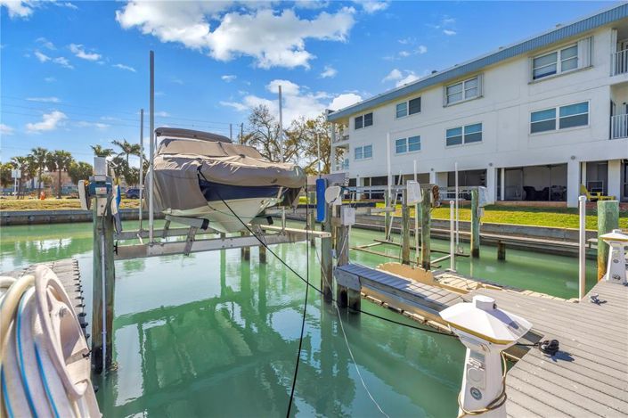 Image No.42-2 Bed Property for sale