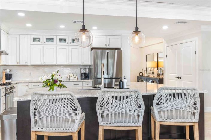 Image No.12-4 Bed Property for sale