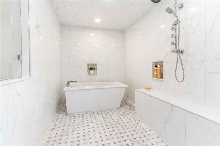 Image No.35-4 Bed Property for sale