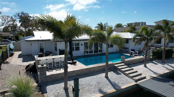 Image No.40-4 Bed Property for sale