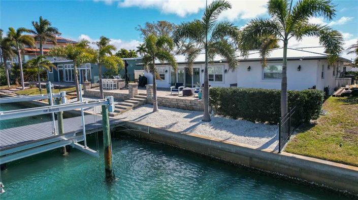 Image No.44-4 Bed Property for sale