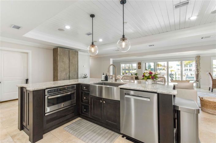 Image No.8-4 Bed Property for sale