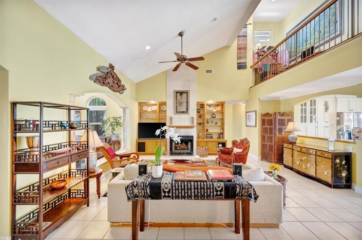 Image No.11-4 Bed Property for sale