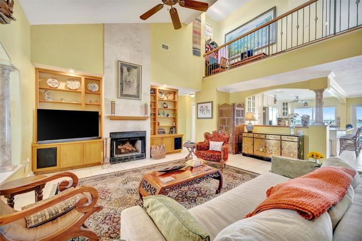 Image No.12-4 Bed Property for sale