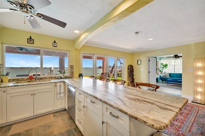 Image No.31-4 Bed Property for sale