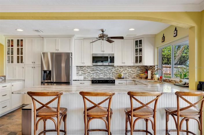 Image No.37-4 Bed Property for sale