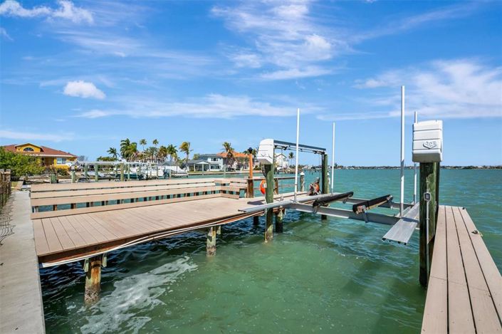 Image No.48-4 Bed Property for sale