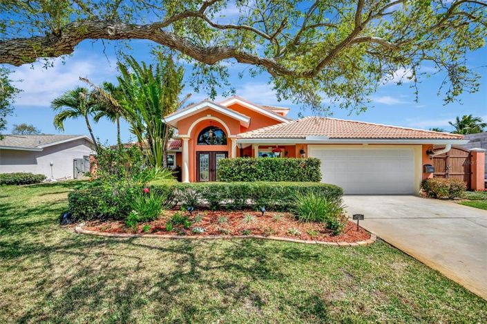 Image No.5-4 Bed Property for sale