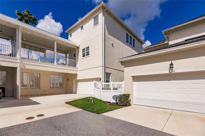 Image No.32-3 Bed Property for sale