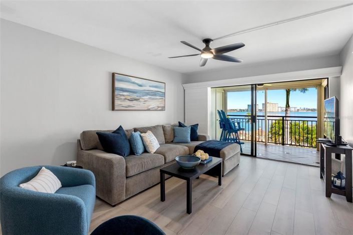 Image No.13-2 Bed Property for sale