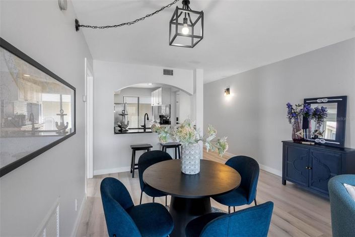 Image No.14-2 Bed Property for sale