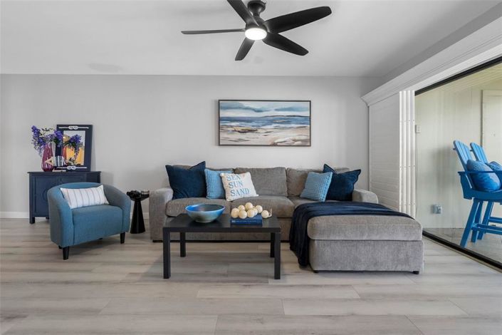 Image No.17-2 Bed Property for sale