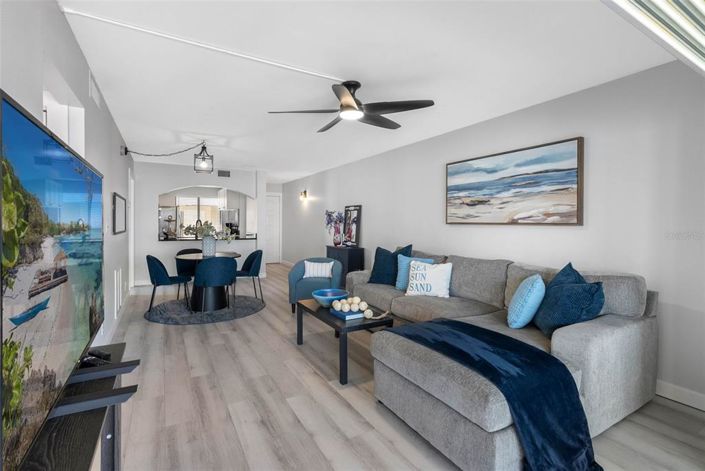 Image No.18-2 Bed Property for sale