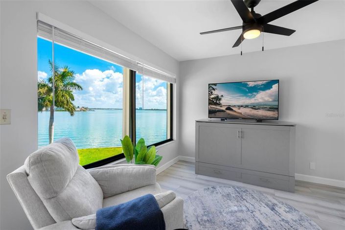 Image No.22-2 Bed Property for sale