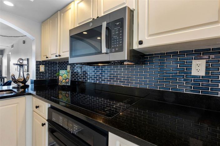 Image No.30-2 Bed Property for sale