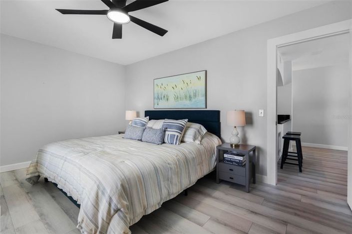 Image No.37-2 Bed Property for sale