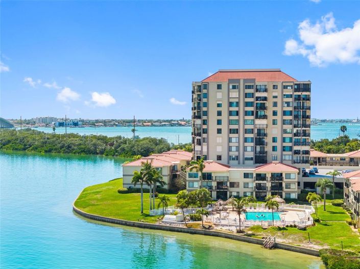 Image No.52-2 Bed Property for sale