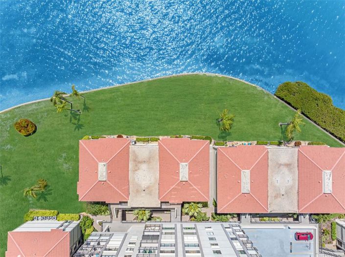 Image No.57-2 Bed Property for sale