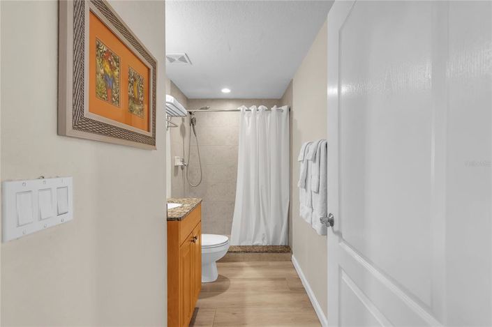 Image No.51-2 Bed Property for sale