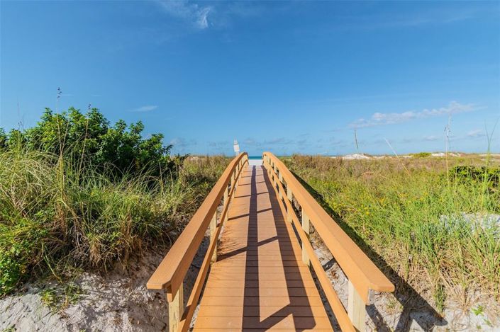 Image No.9-2 Bed Property for sale