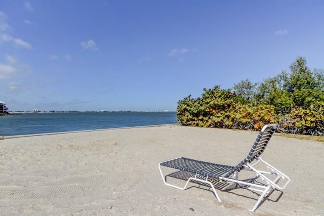 Image No.27-2 Bed Property for sale