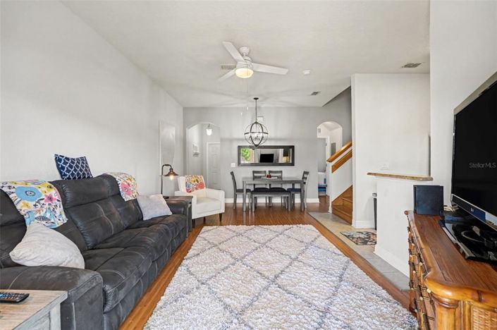 Image No.4-4 Bed Property for sale