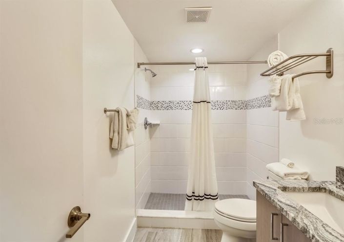 Image No.18-2 Bed Property for sale