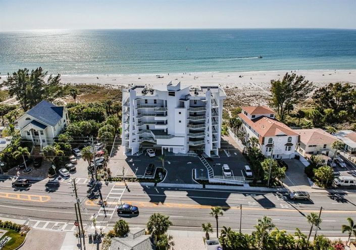 Image No.21-2 Bed Property for sale