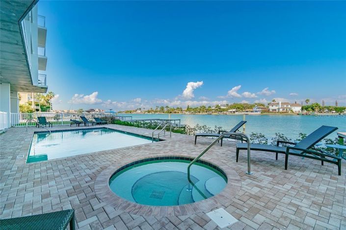 Image No.31-2 Bed Property for sale